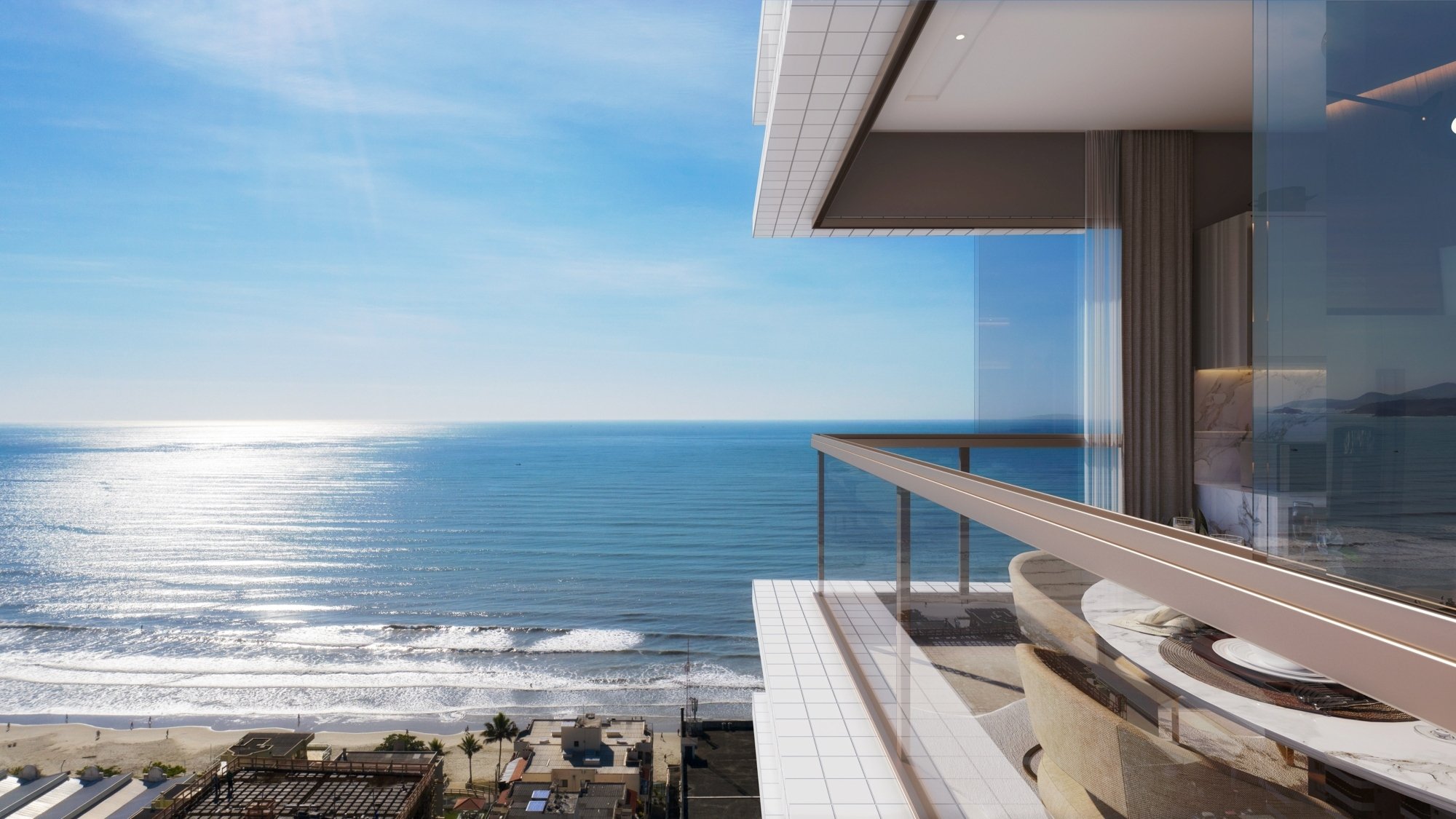 Balcón decorado con lujosos muebles planificados y diseñados con vista fabulosa al mar