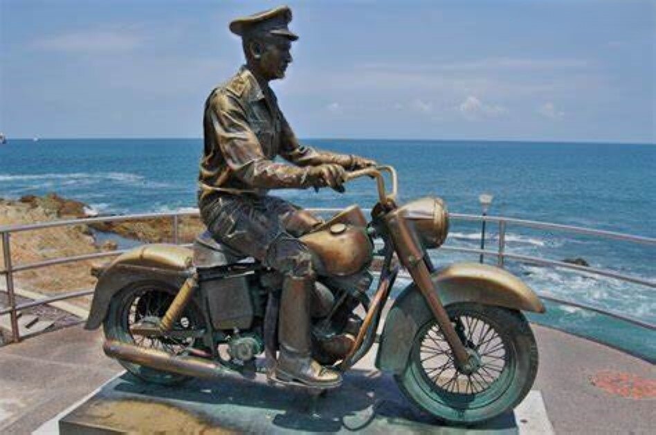 Pedro Infante monumento Mazatlan-1