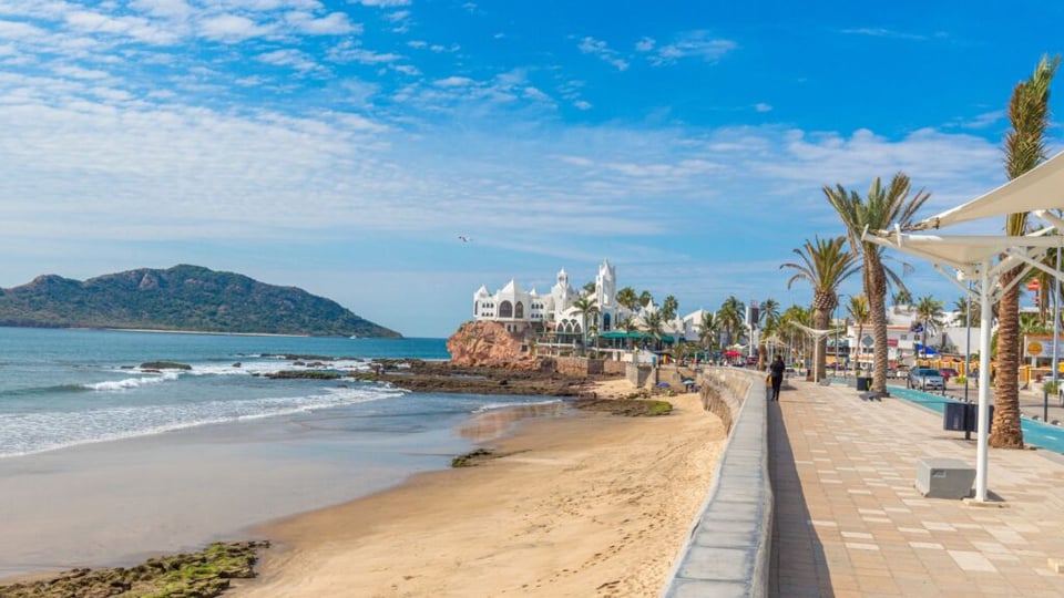 qué-hacer-en-Mazatlán-Malecón-1024x576